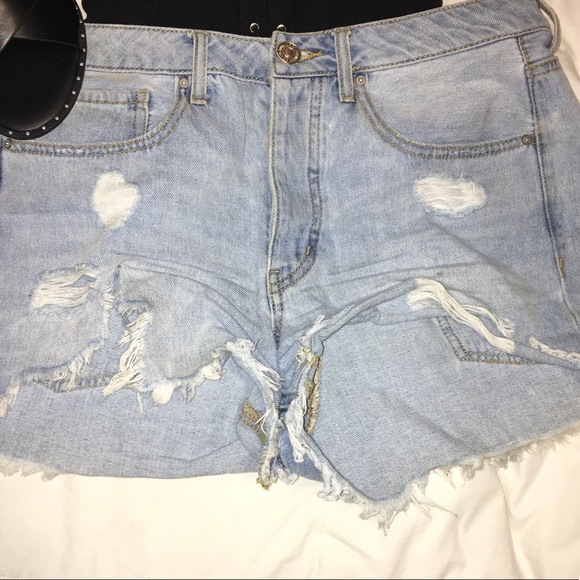 Forever 21 Light Wash Holey Denim Shorts - Picture 2 of 5